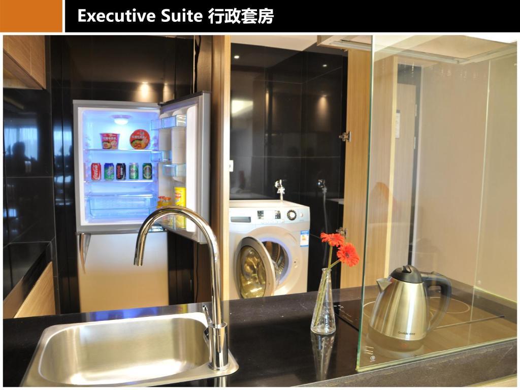 M Hotel Chengdu Room photo